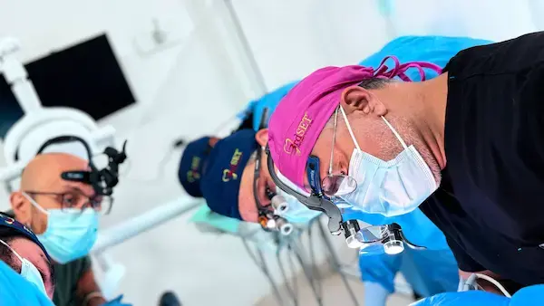 3rdSET live dental implant training